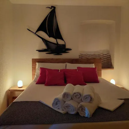 Teuta Stari Grad Hvar *