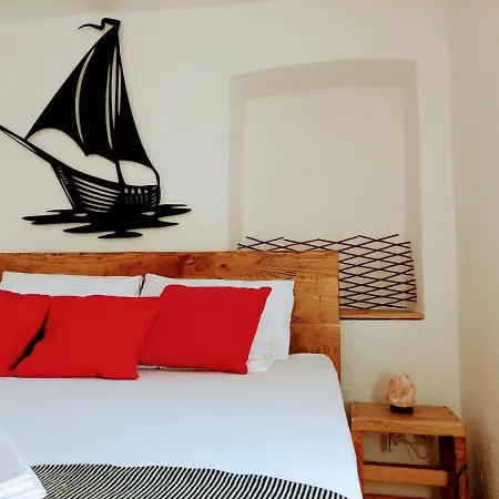 Teuta Stari Grad Hvar Apartament *